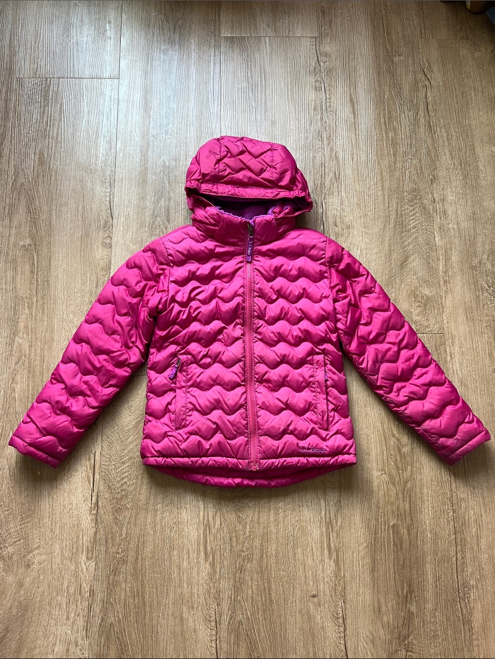 L.L. Bean Girls Hooded Full Zip Puffer Jacket in Pink Size 8